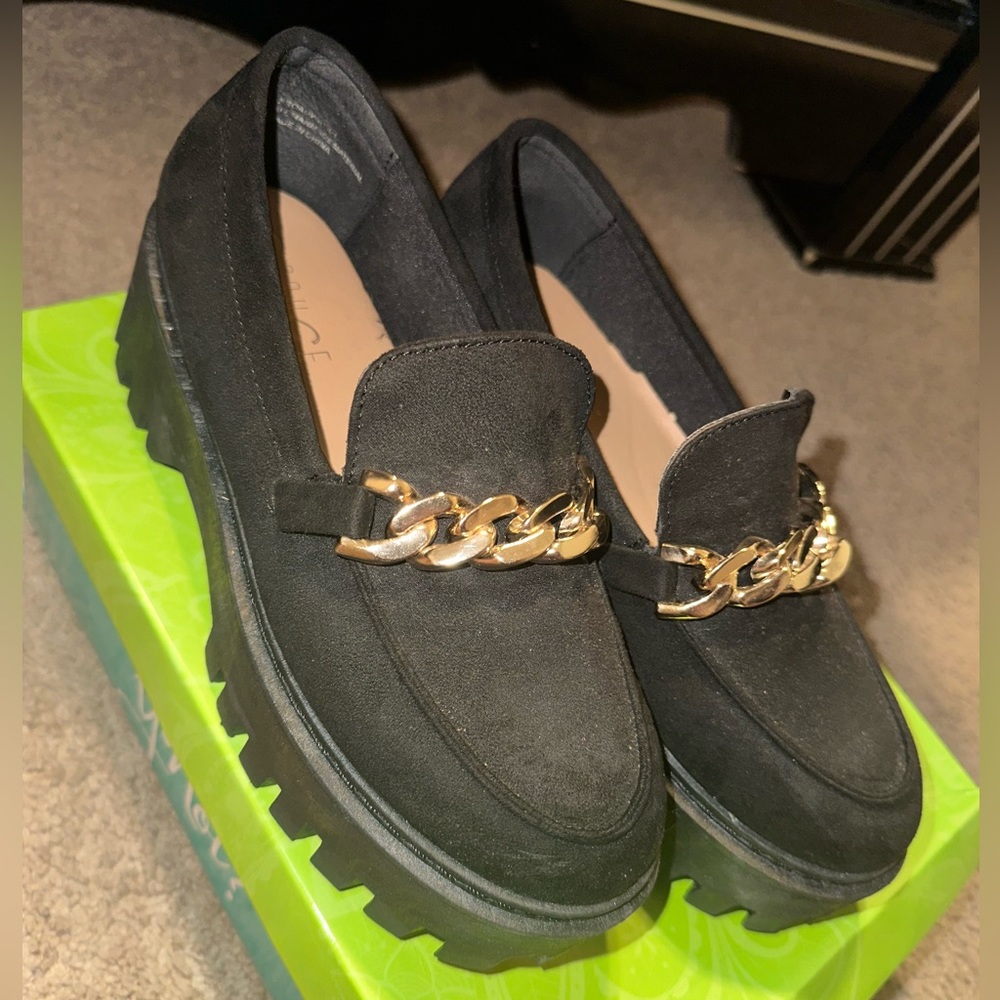 Clássic Suede Platform Loafers